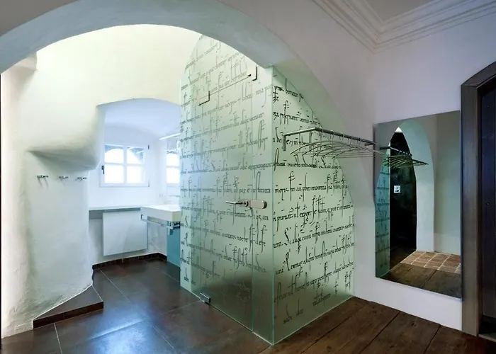 Turmhotel بيت ضيافة إنس